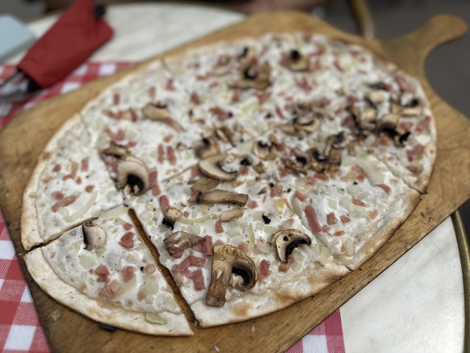 frankreich_elsass_reisetipps_sehenswuerdigkeiten_strassburg_brasserie_la_rive_gauche_3