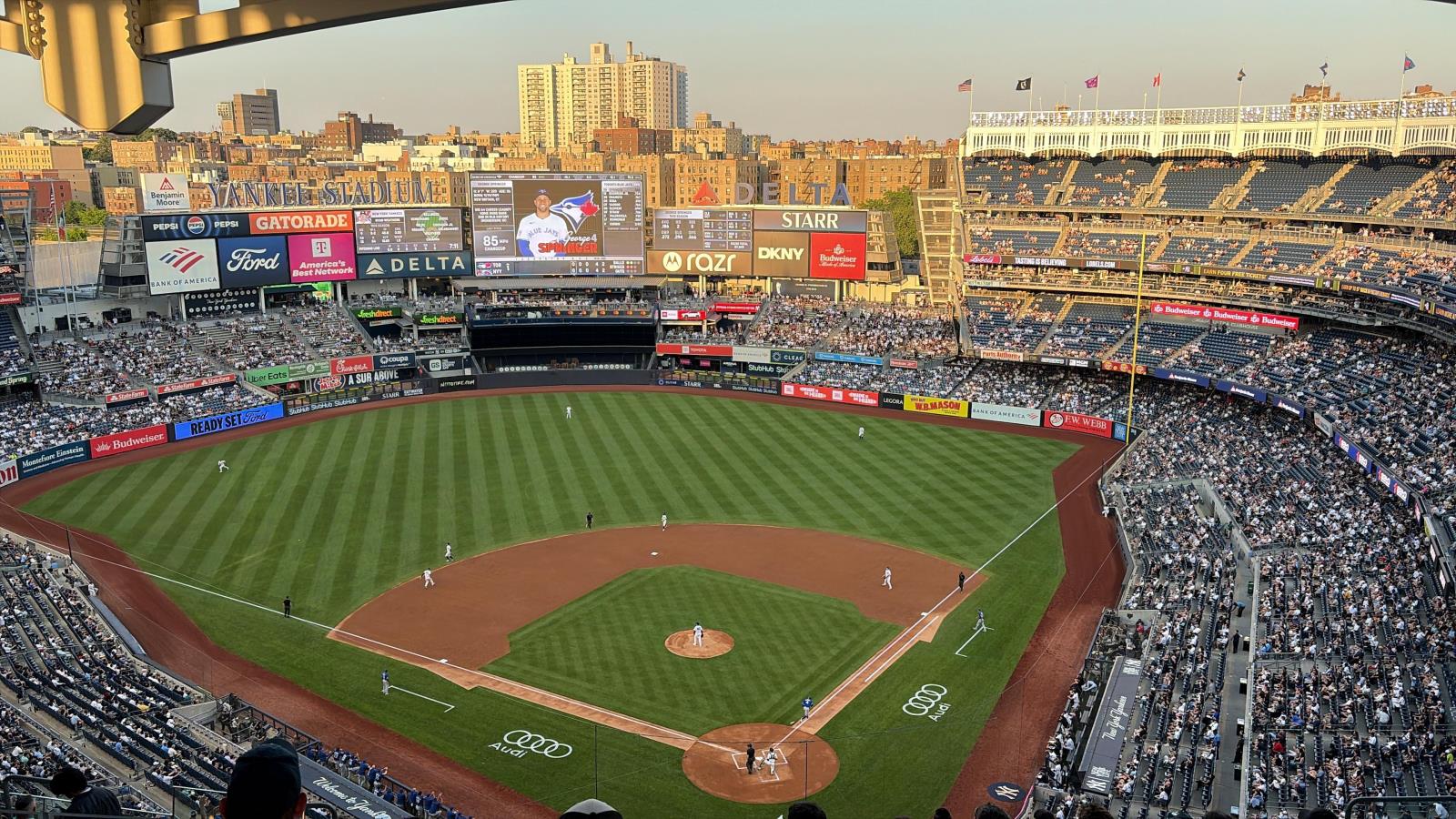 usa_new_york_ny_bronx_sehenswuerdigkeiten_reisetipps_yankees_stadium_2